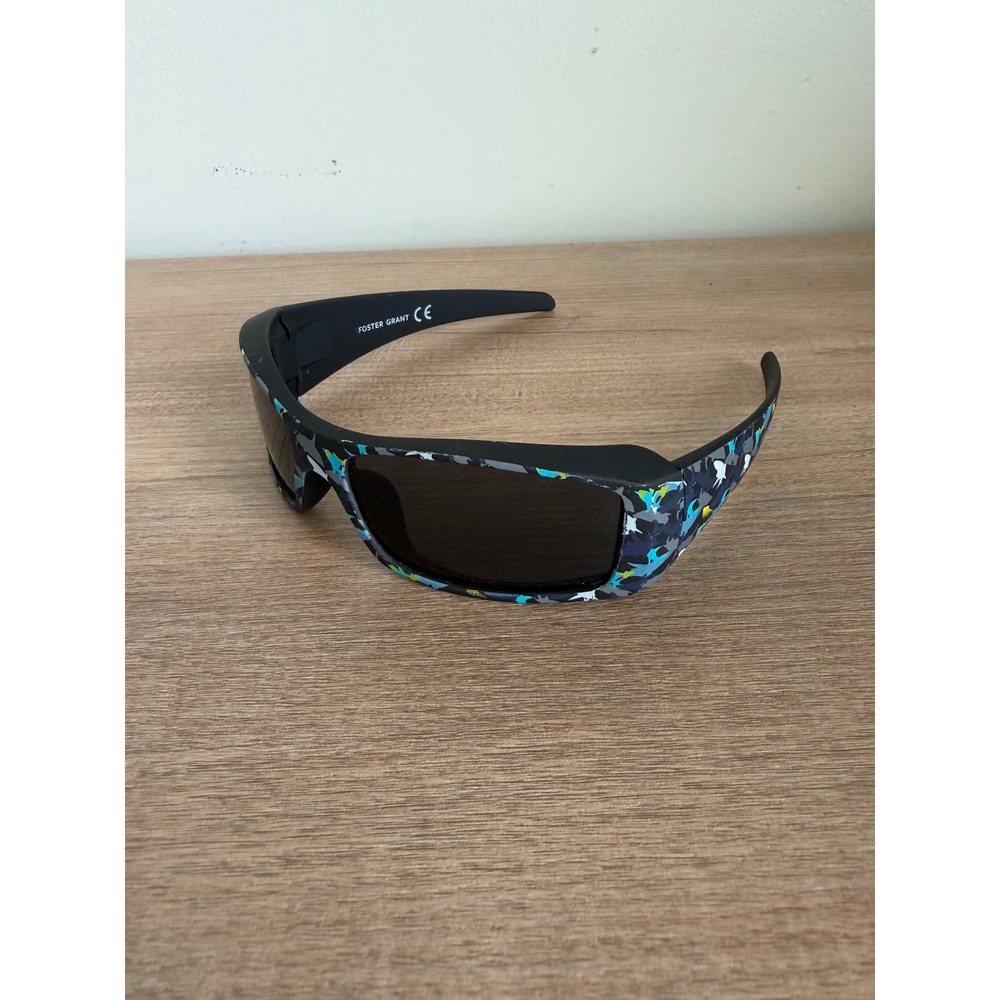 Foster Grant Jason FWG Shark Camo Sunglasses Black Blue Wrap Sport NS0821